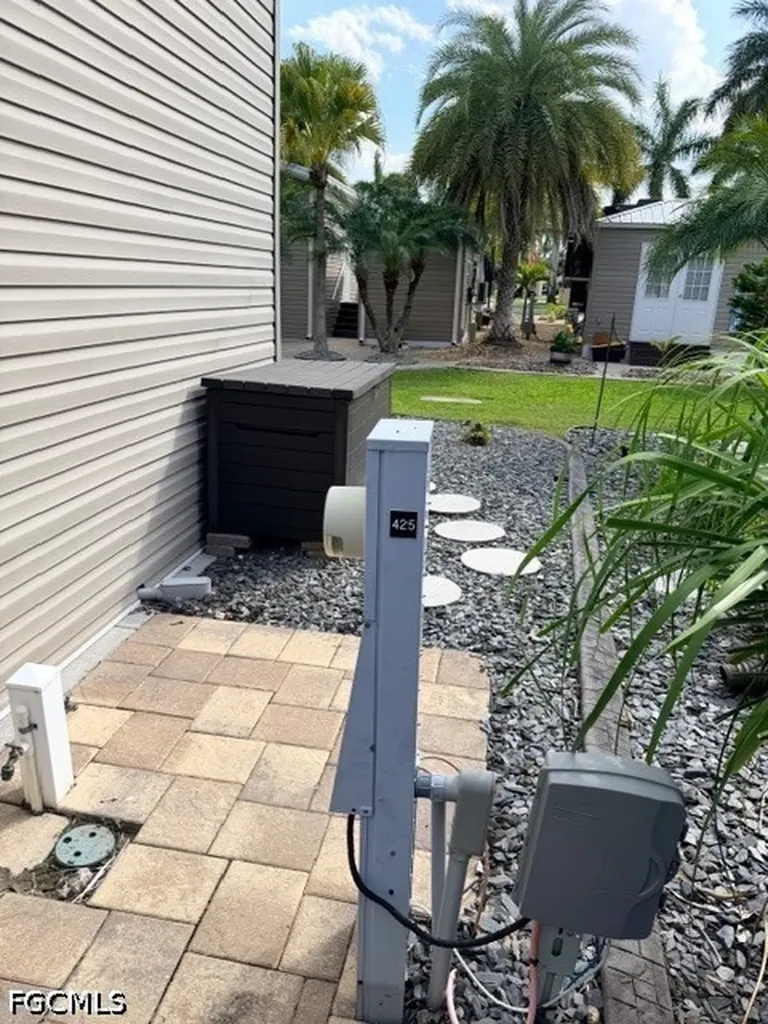 5471 Cypress Trail Resort Circle Fort Myers FL 33905
