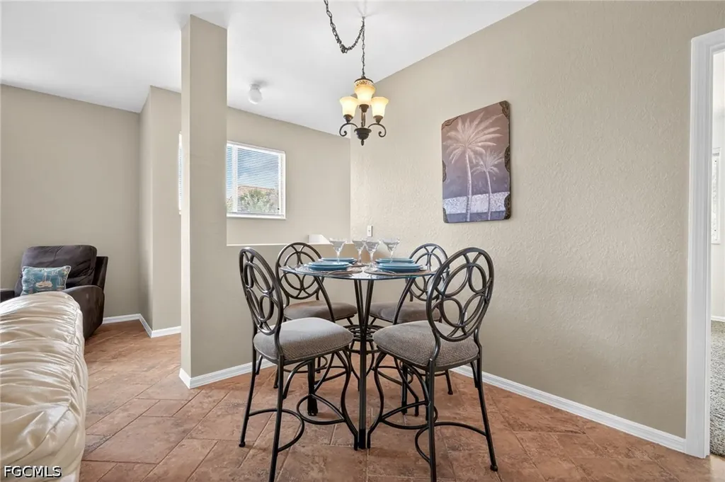 6361 Aragon Way Fort Myers FL 33966