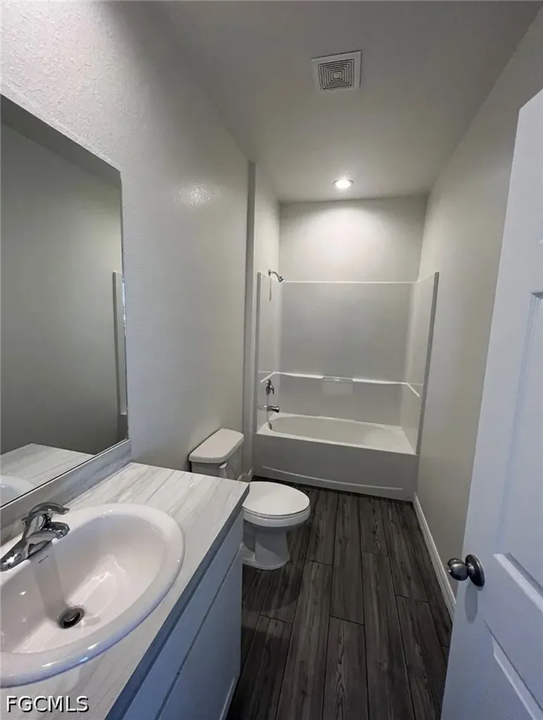 916 NW 3rd Avenue Cape Coral FL 33993