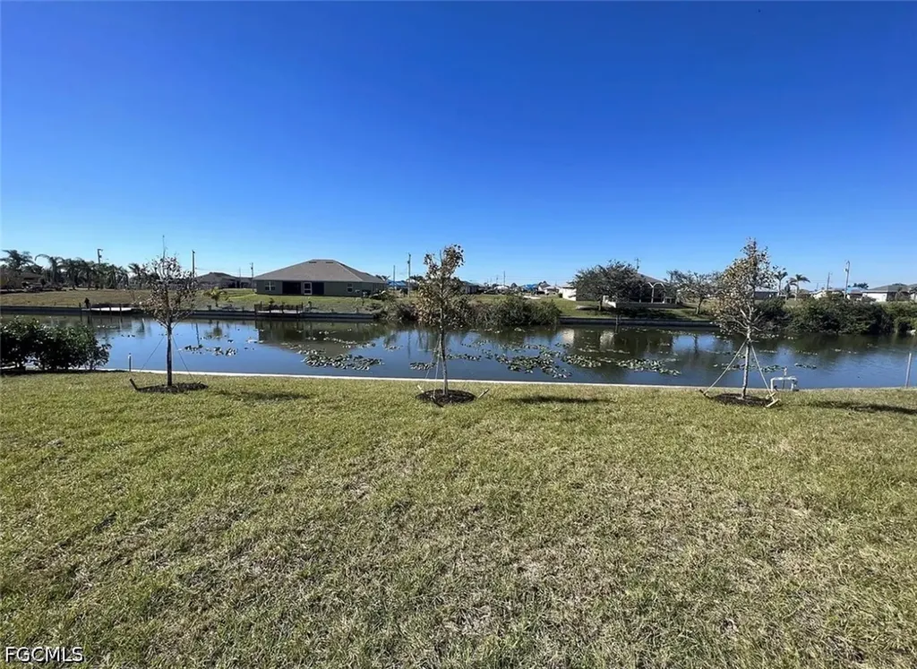 916 NW 3rd Avenue Cape Coral FL 33993