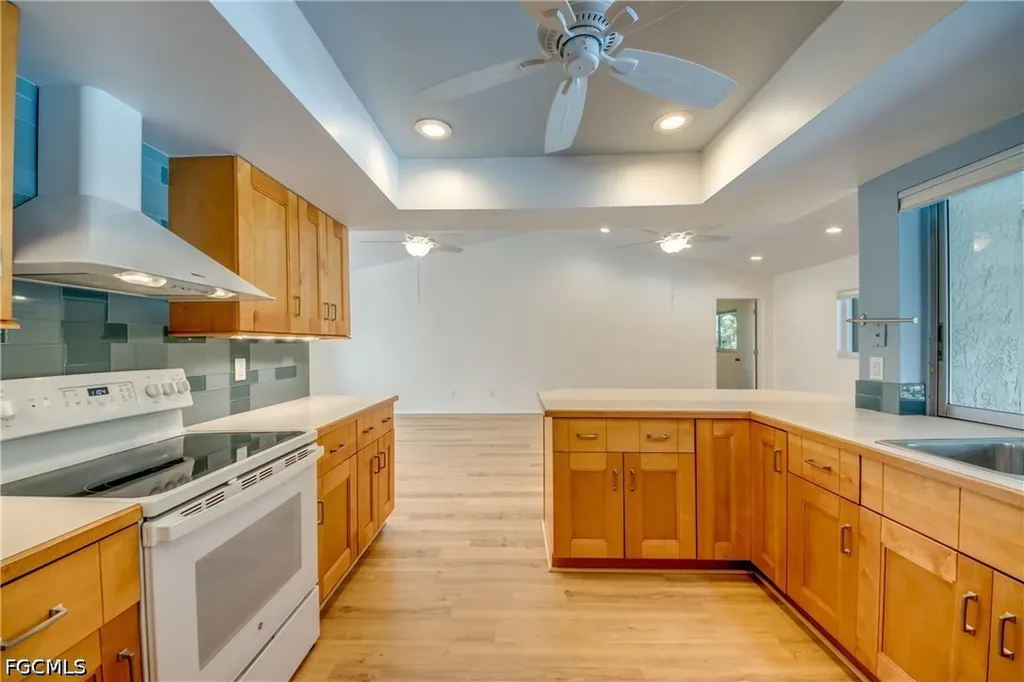 1419 SE 39th Terrace Cape Coral FL 33904