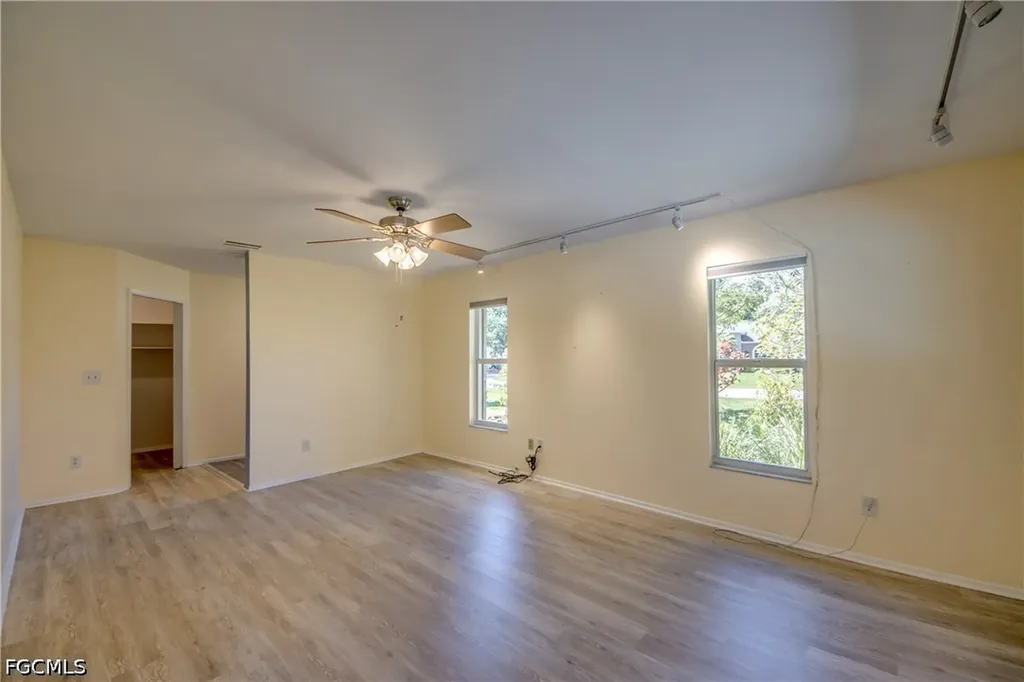 1419 SE 39th Terrace Cape Coral FL 33904