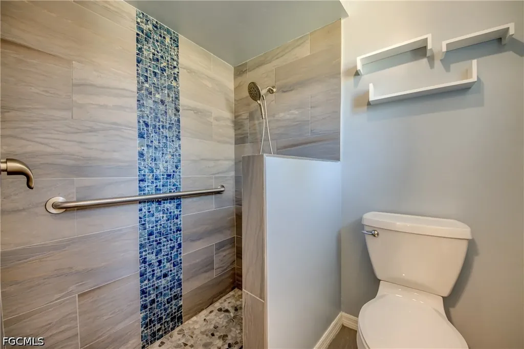 1419 SE 39th Terrace Cape Coral FL 33904