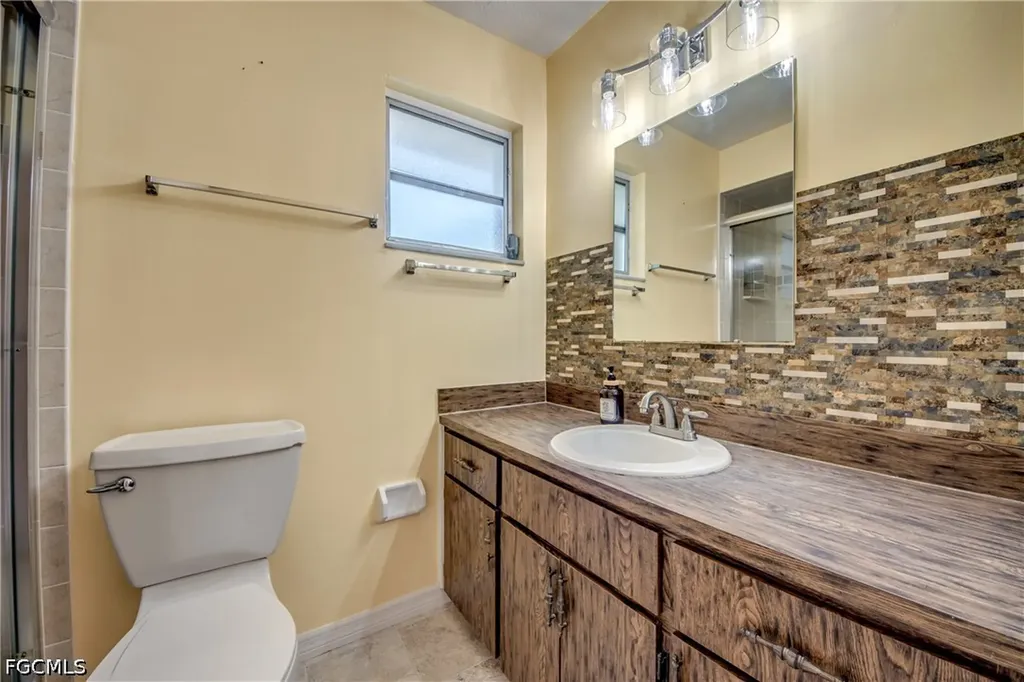 1419 SE 39th Terrace Cape Coral FL 33904