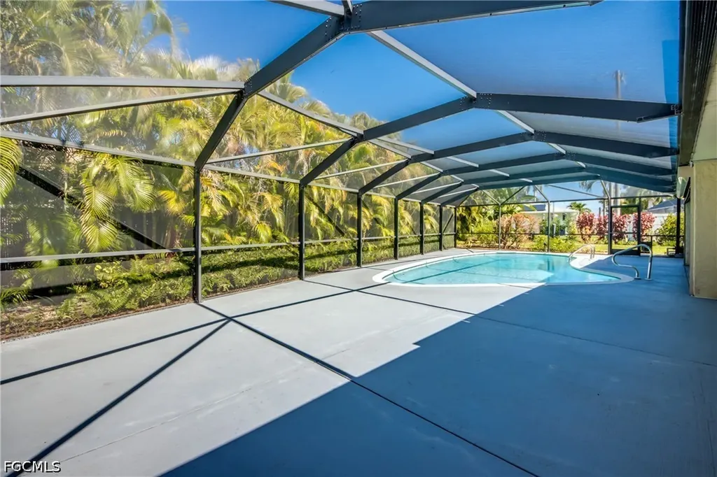 1419 SE 39th Terrace Cape Coral FL 33904