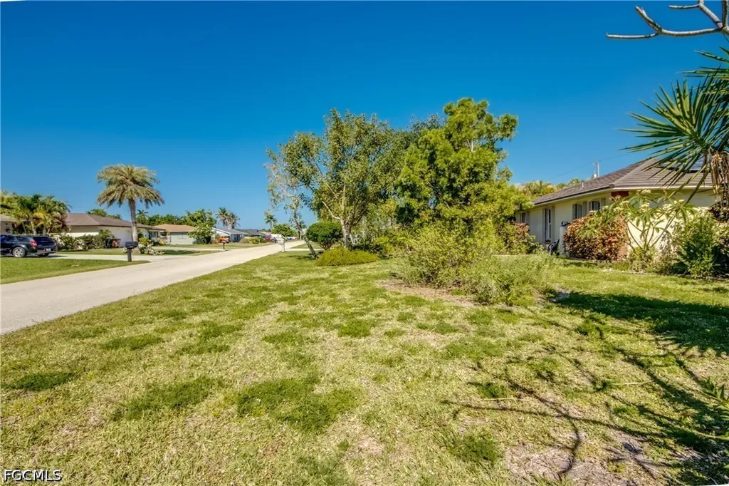 1419 SE 39th Terrace Cape Coral FL 33904