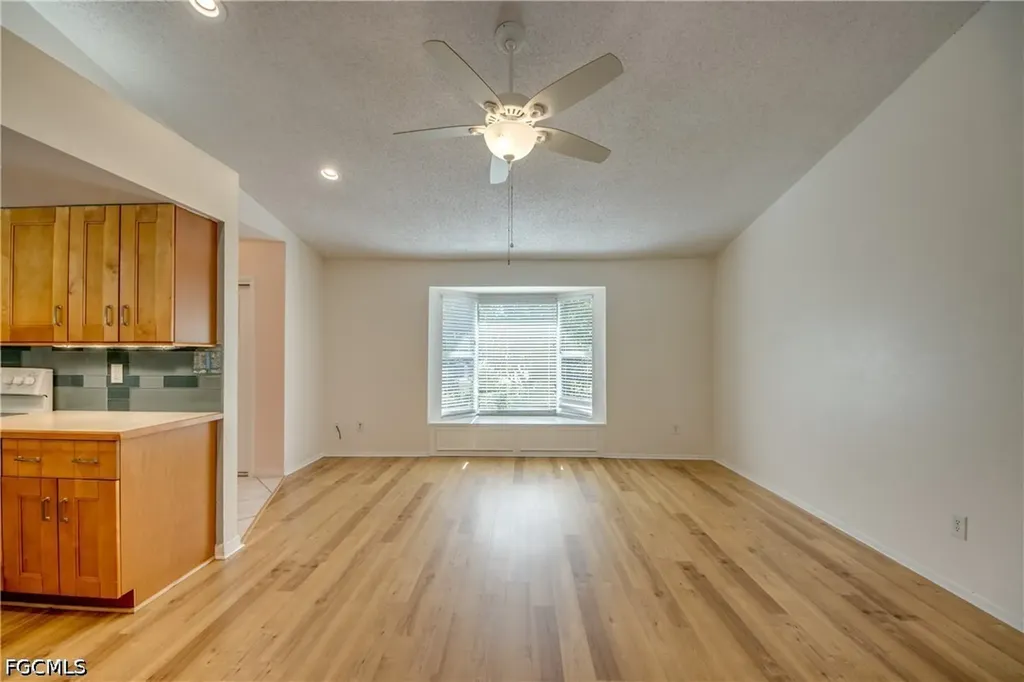 1419 SE 39th Terrace Cape Coral FL 33904