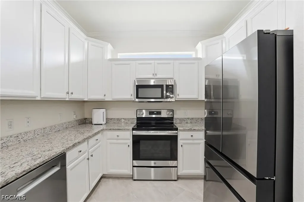 1815 Alameda Drive Naples FL 34120