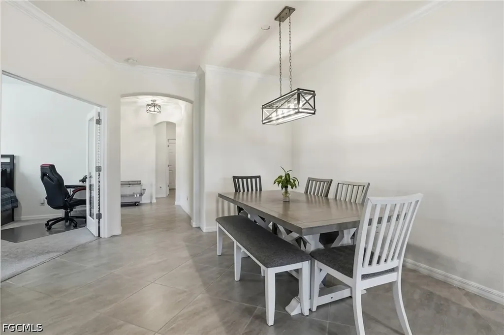1815 Alameda Drive Naples FL 34120