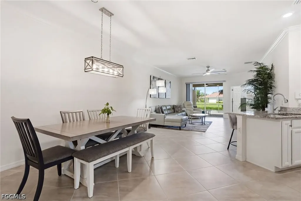 1815 Alameda Drive Naples FL 34120