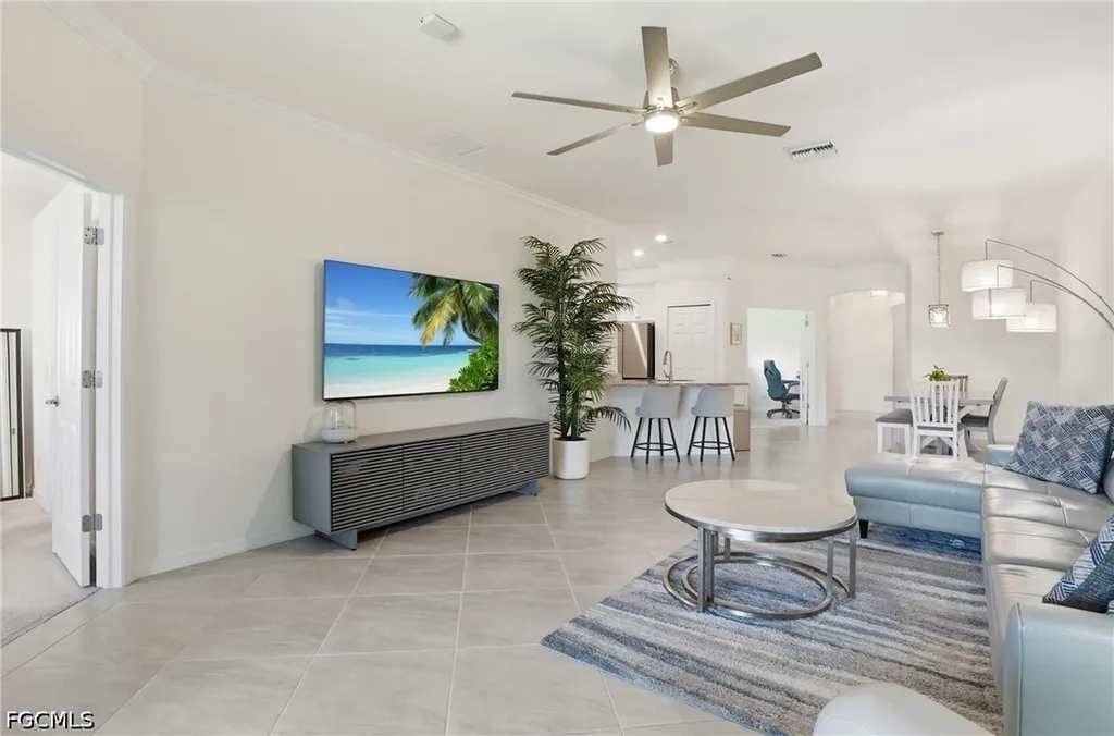 1815 Alameda Drive Naples FL 34120