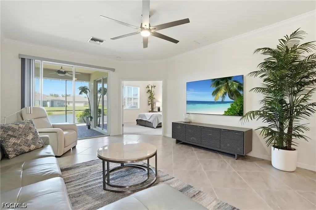 1815 Alameda Drive Naples FL 34120