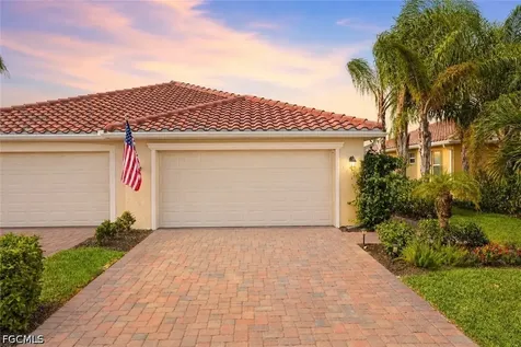 1815 Alameda Drive Naples FL 34120