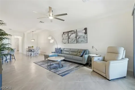 1815 Alameda Drive Naples FL 34120