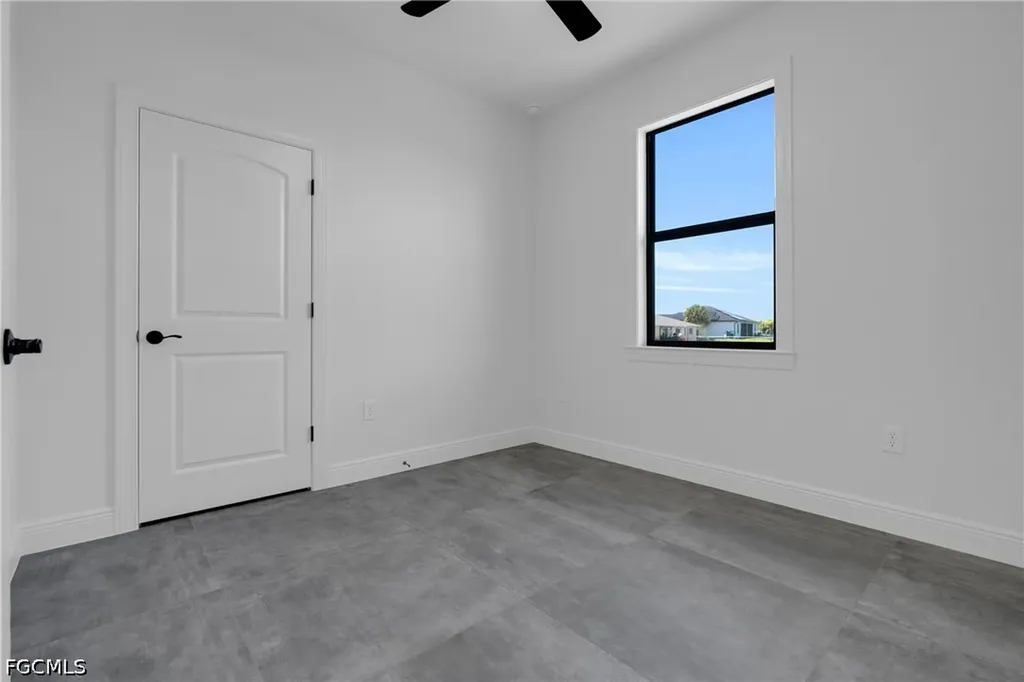 2625/2627 Sunniland Boulevard Lehigh Acres FL 33971