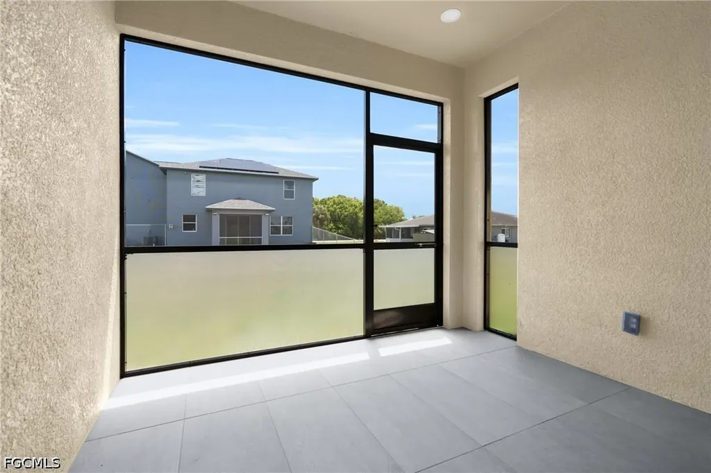 2625/2627 Sunniland Boulevard Lehigh Acres FL 33971