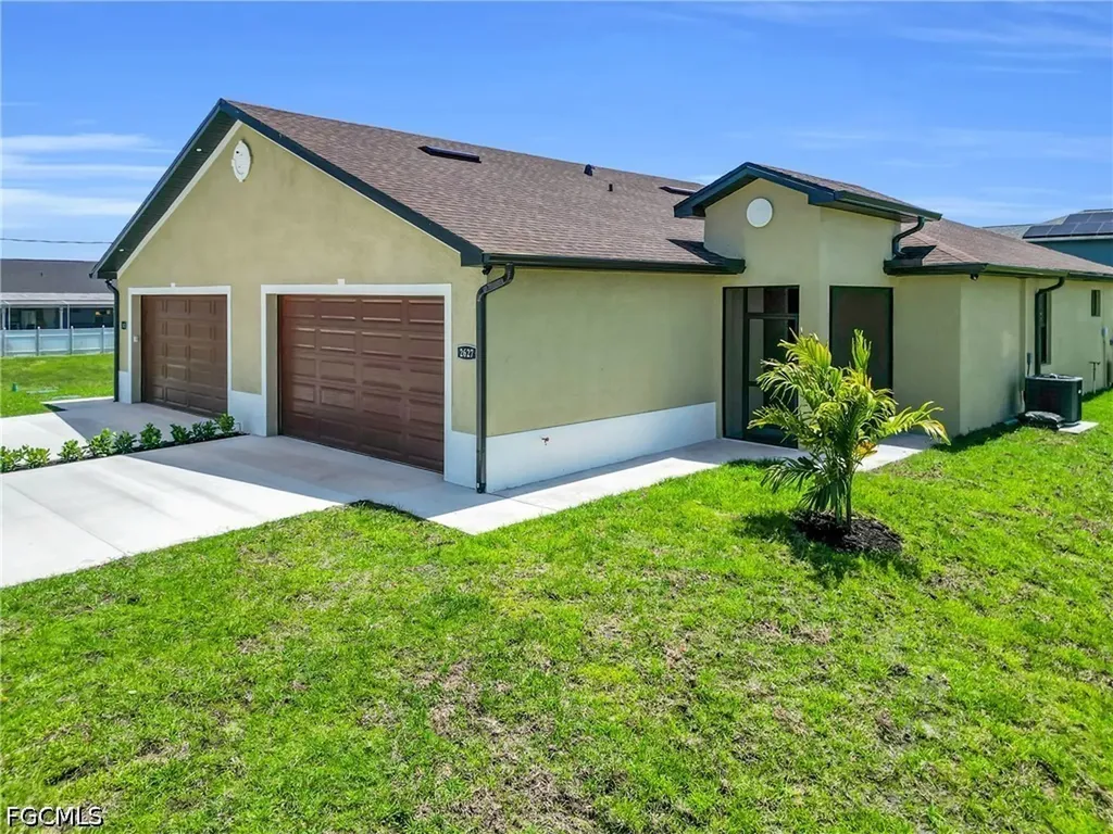 2625/2627 Sunniland Boulevard Lehigh Acres FL 33971