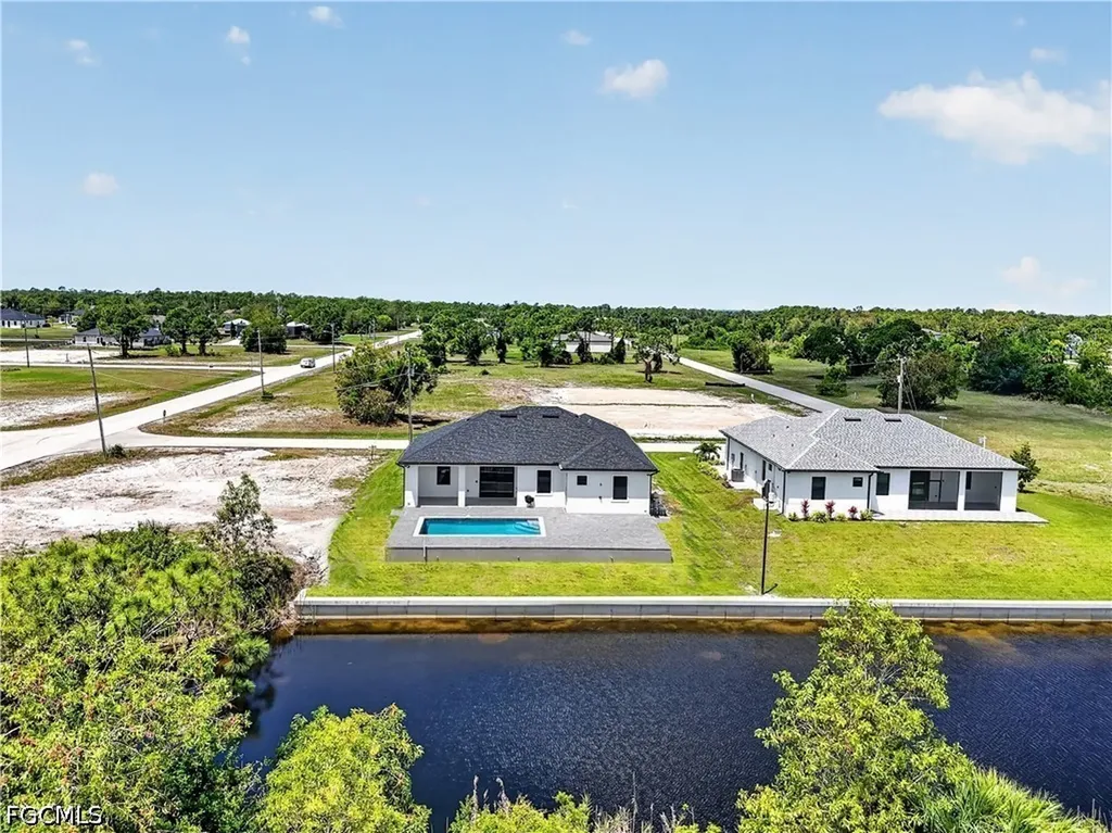 4333 NW 36th Avenue Cape Coral FL 33993