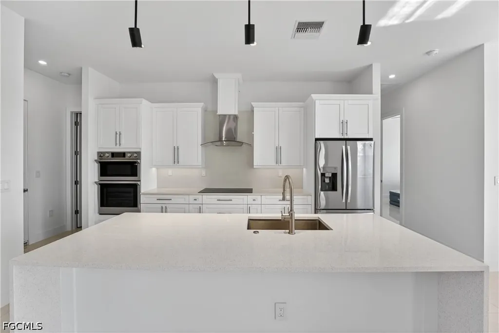 4333 NW 36th Avenue Cape Coral FL 33993