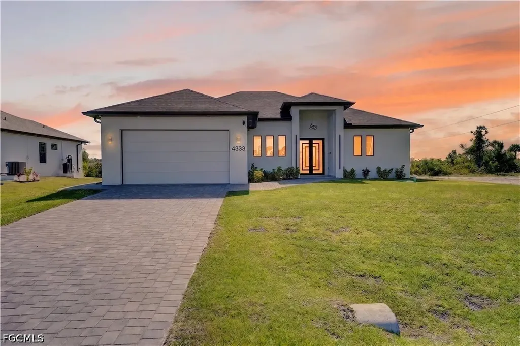 4333 NW 36th Avenue Cape Coral FL 33993