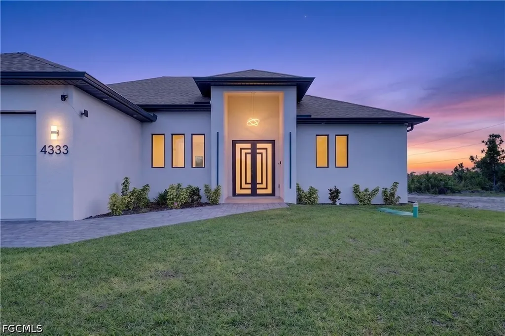 4333 NW 36th Avenue Cape Coral FL 33993