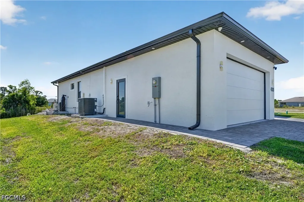 4333 NW 36th Avenue Cape Coral FL 33993