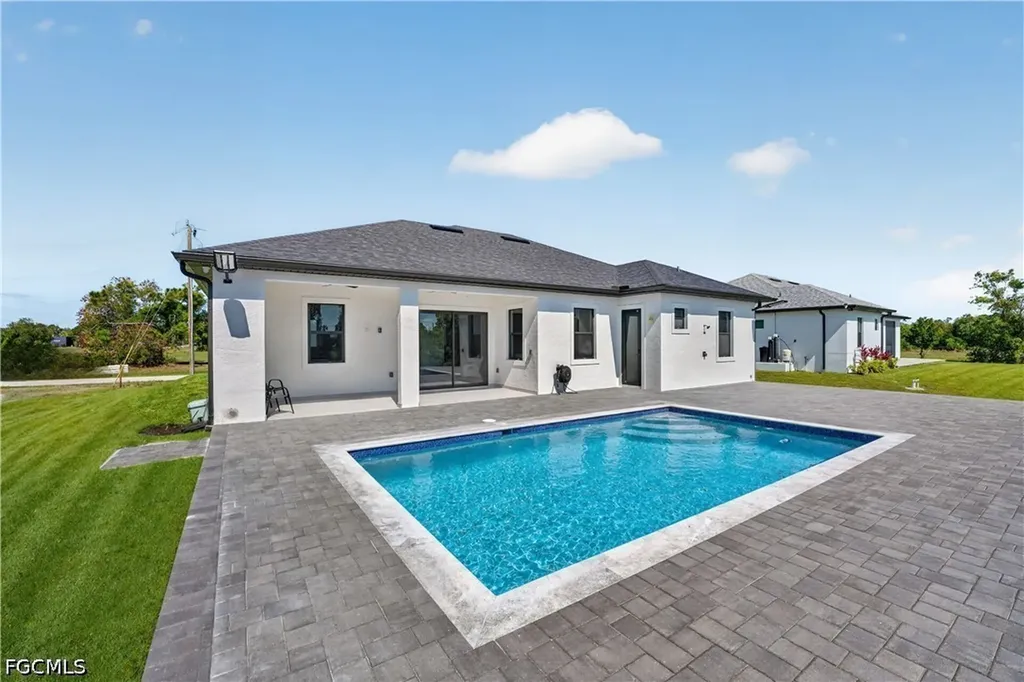 4333 NW 36th Avenue Cape Coral FL 33993