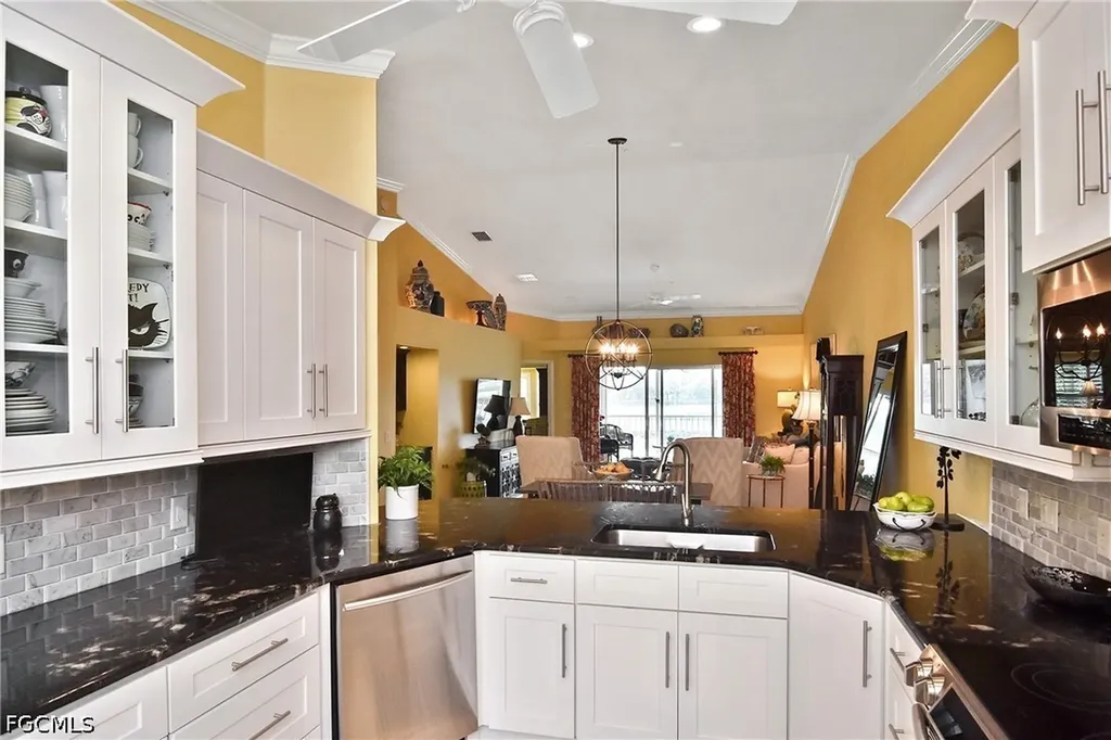 10381 Mcarthur Palm Lane Fort Myers FL 33966