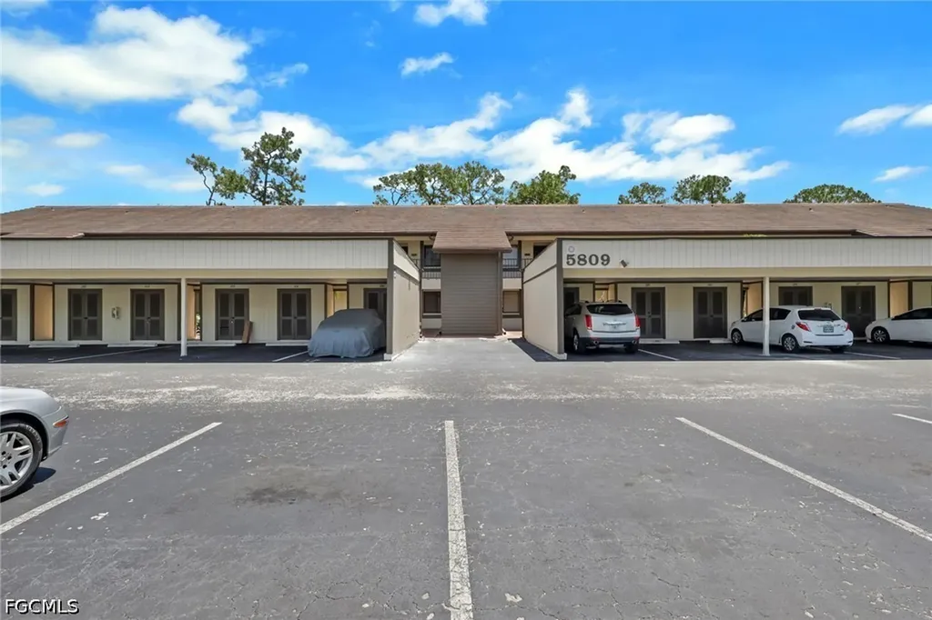 5809 Rattlesnake Hammock Road Naples FL 34108
