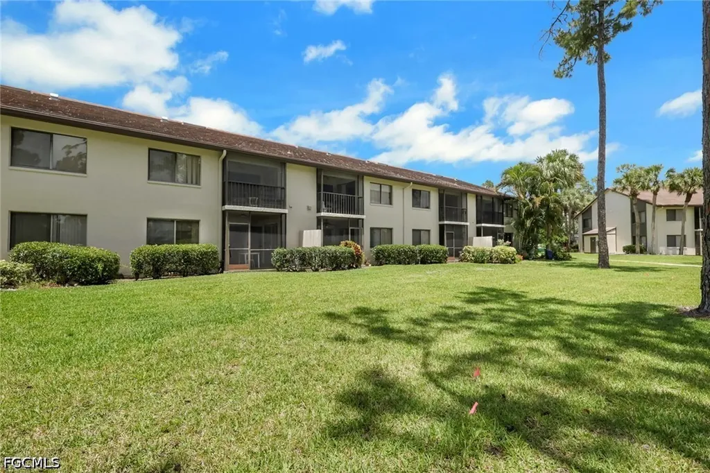 5809 Rattlesnake Hammock Road Naples FL 34108