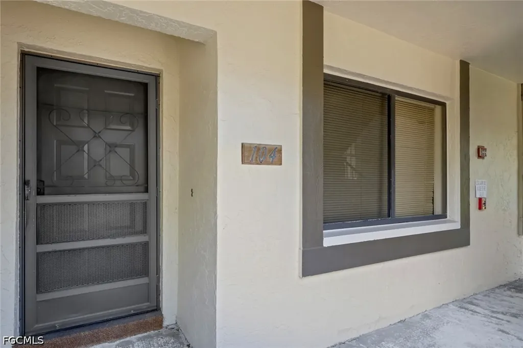 5809 Rattlesnake Hammock Road Naples FL 34108