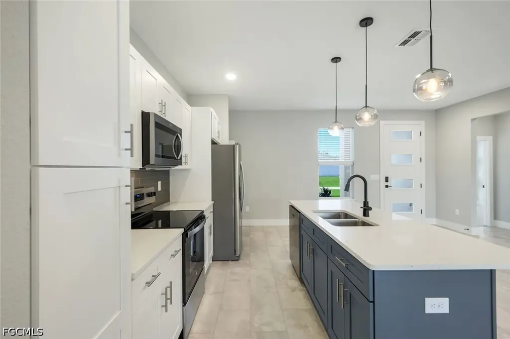421 NE 19th Terrace Cape Coral FL 33909