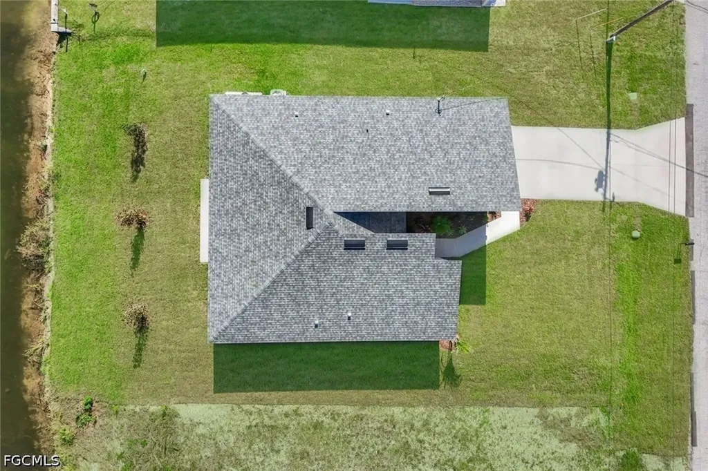 421 NE 19th Terrace Cape Coral FL 33909