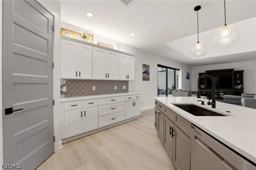 22833 Yellow Button Lane Alva FL 33920