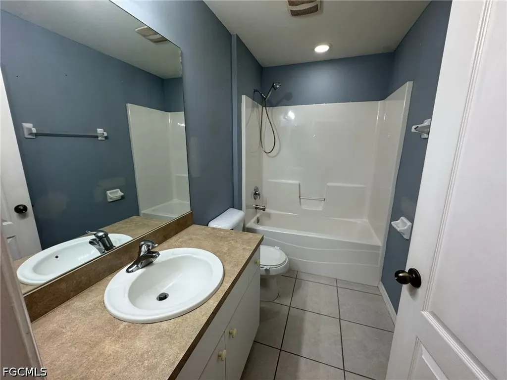 224 Kismet Parkway E Cape Coral FL 33909