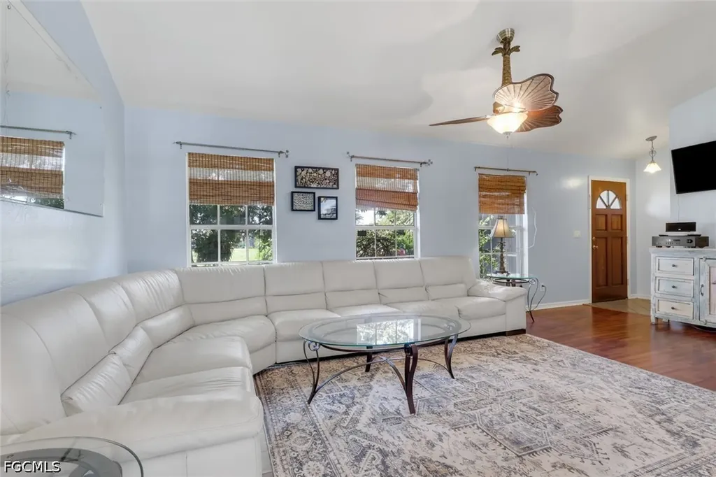 3311 SW 9th Avenue Cape Coral FL 33914