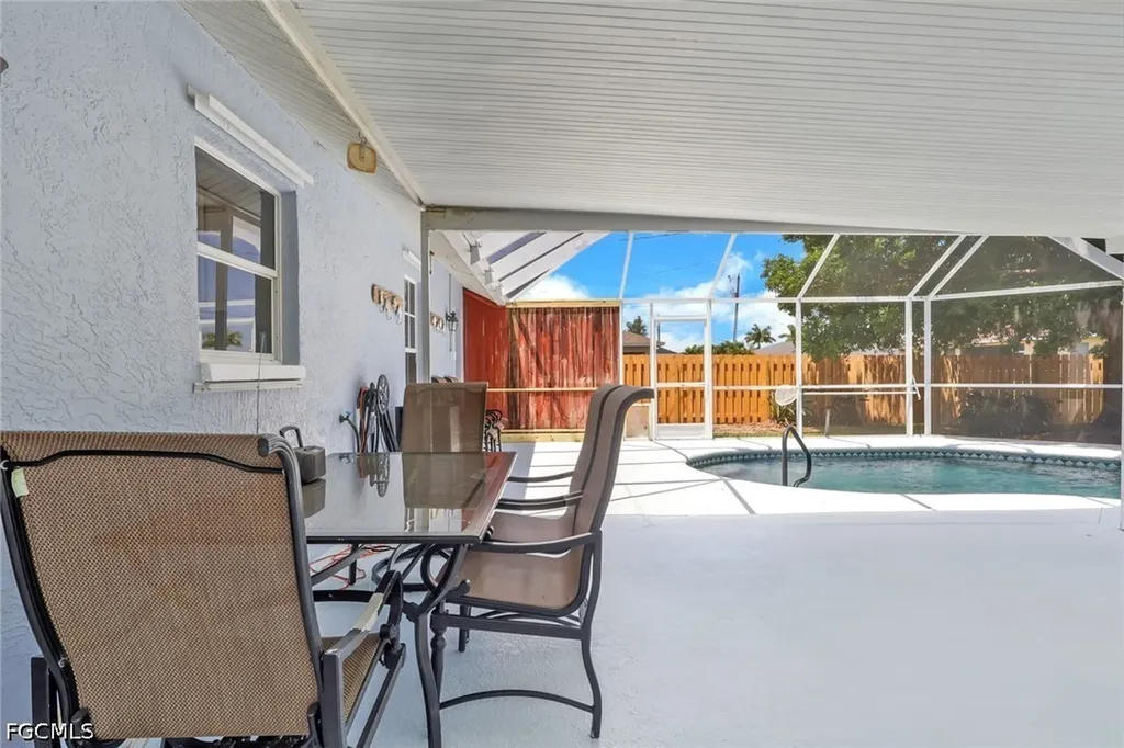 3311 SW 9th Avenue Cape Coral FL 33914
