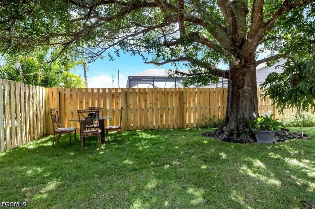 3311 SW 9th Avenue Cape Coral FL 33914