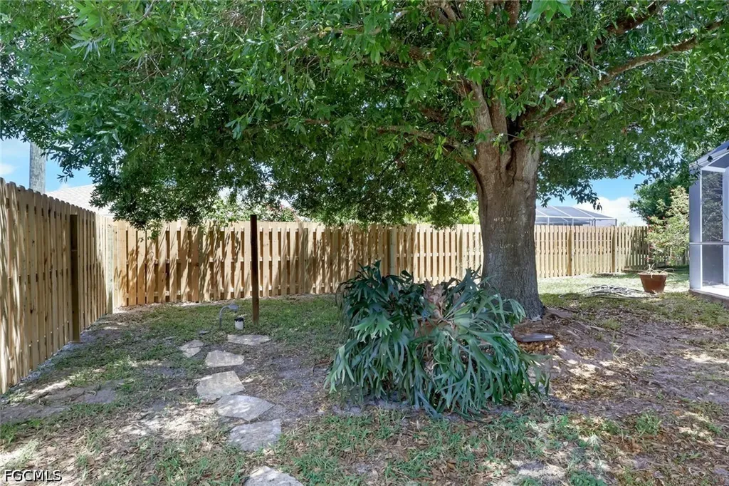 3311 SW 9th Avenue Cape Coral FL 33914