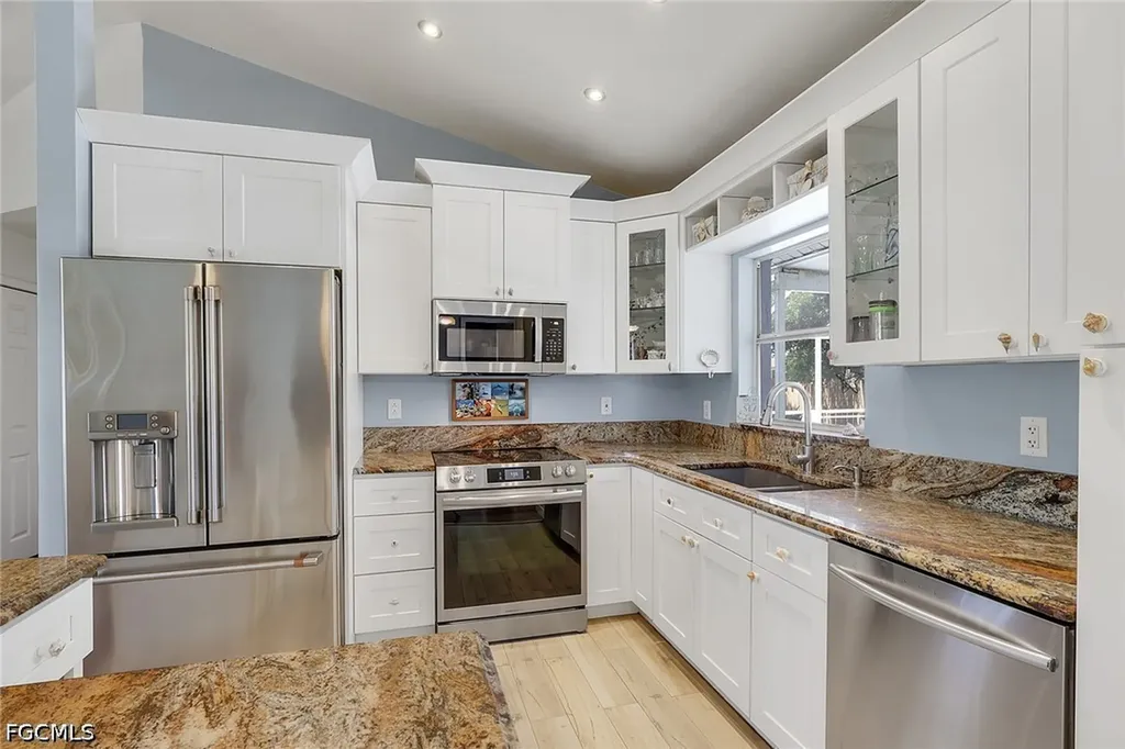 3311 SW 9th Avenue Cape Coral FL 33914