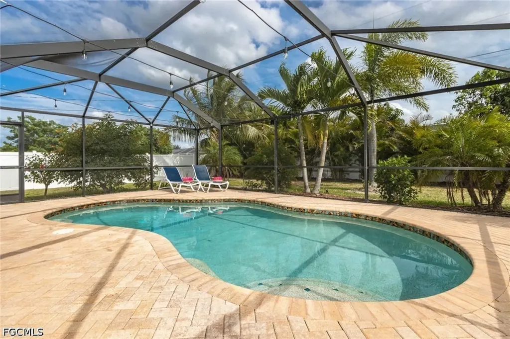 132 SE 27th Terrace Cape Coral FL 33904