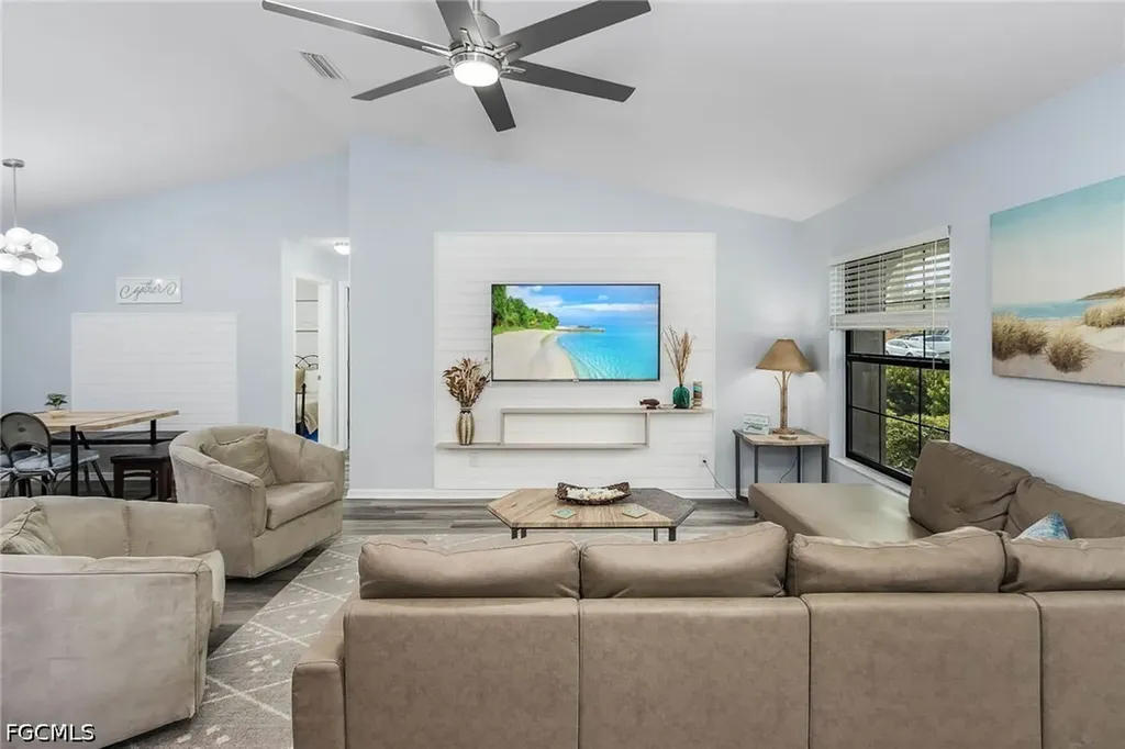 132 SE 27th Terrace Cape Coral FL 33904