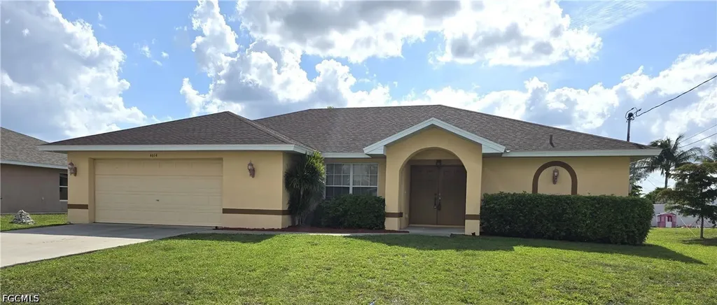 4614 SW 9th Place Cape Coral FL 33914