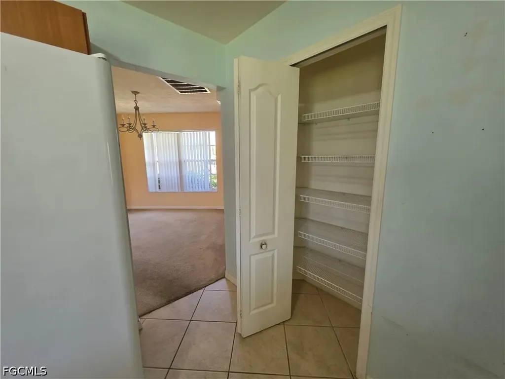 4614 SW 9th Place Cape Coral FL 33914