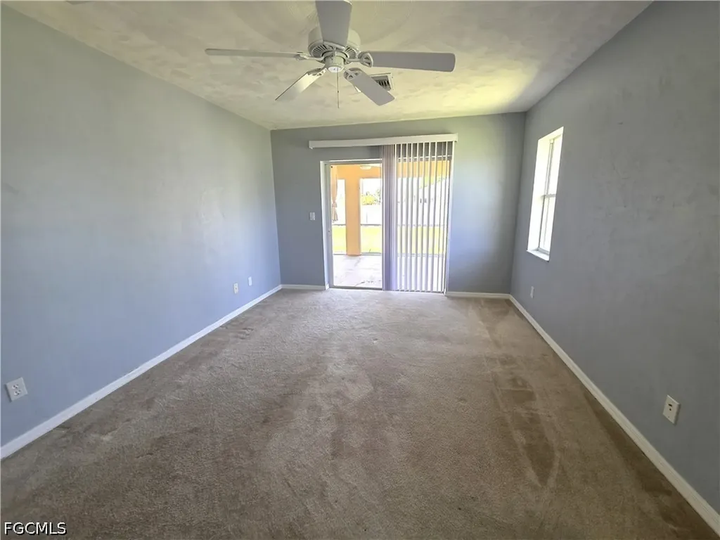 4614 SW 9th Place Cape Coral FL 33914