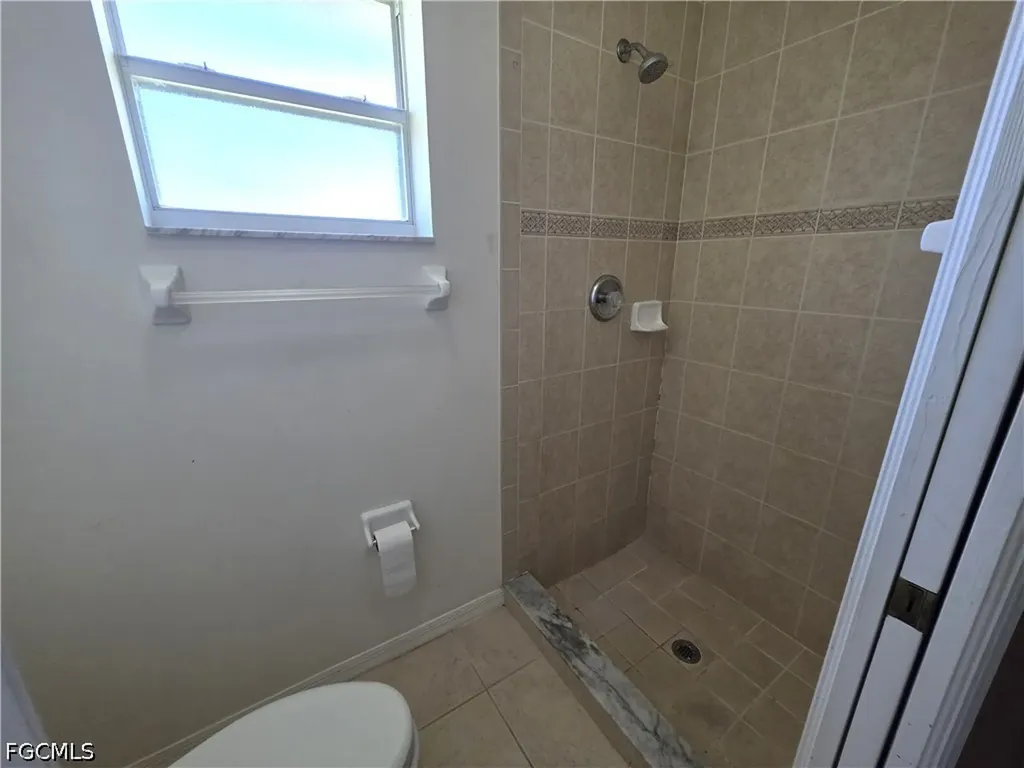 4614 SW 9th Place Cape Coral FL 33914