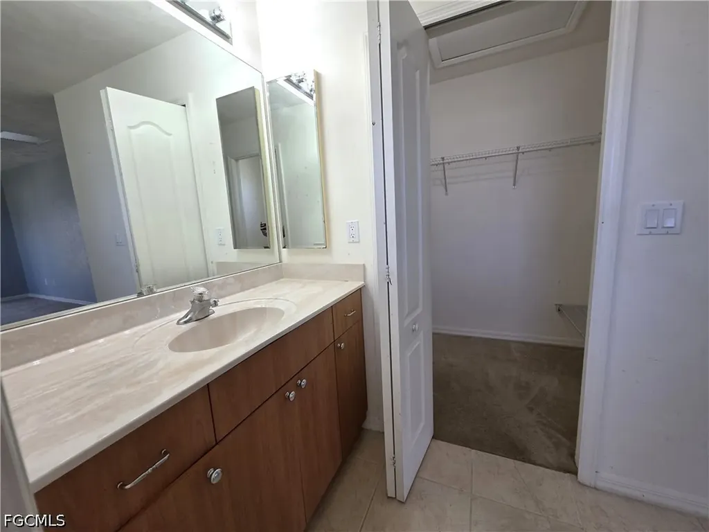 4614 SW 9th Place Cape Coral FL 33914