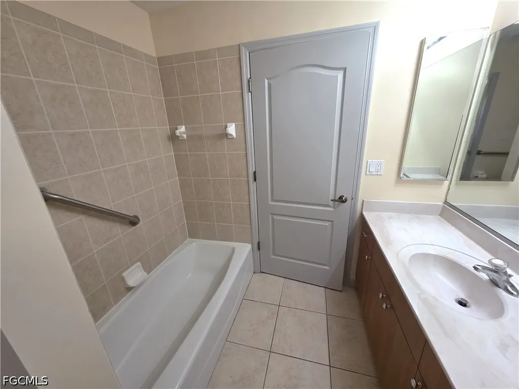 4614 SW 9th Place Cape Coral FL 33914