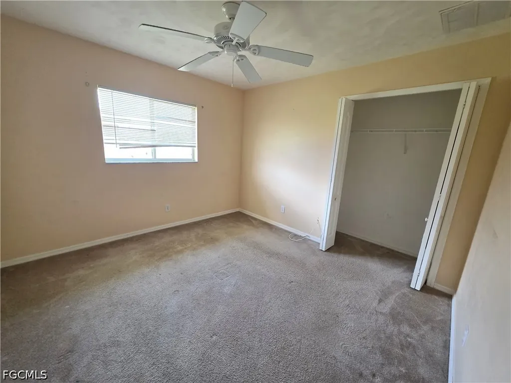 4614 SW 9th Place Cape Coral FL 33914