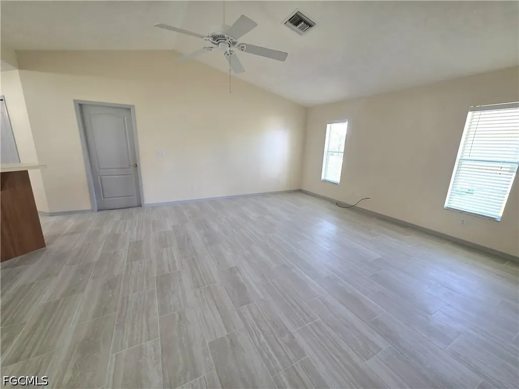 4614 SW 9th Place Cape Coral FL 33914